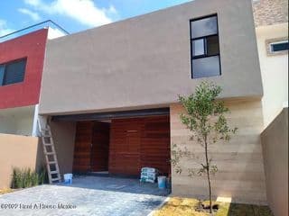 Casa en Fraccionamiento en Venta en El Refugio